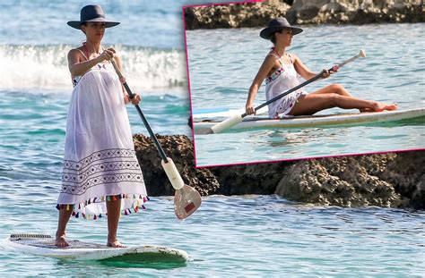 jessica alba bum|Jessica Alba Shows Bikini Butt Hawaii Vacation Family Pics